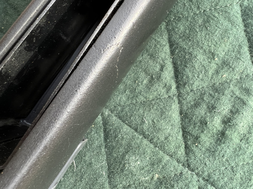 3E0AFC46-F977-47DA-82C1-A5081F342F51