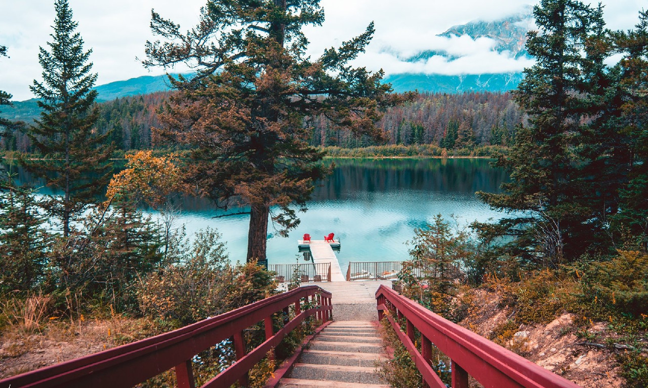 turquoise-lake-steps.jpg
