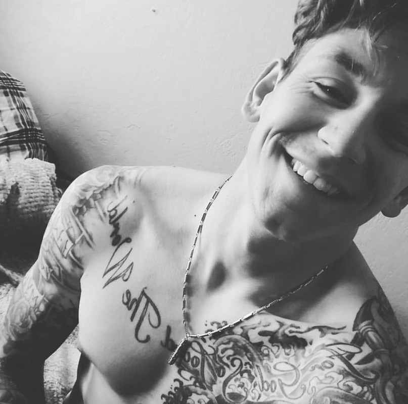 16C9016A-4006-4094-AFC6-25828B3D47D3