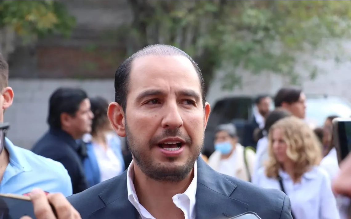 Marko Cortés llama a legislar para hacer públicos acuerdos políticos