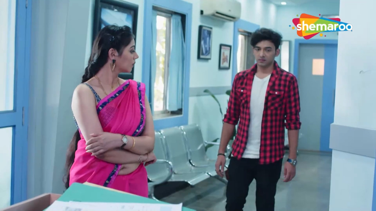 Rima Vohra Sexy Fleshy Big Deep Navel from Crime Show-Scenes Only.mkv_snapshot_00.40.071