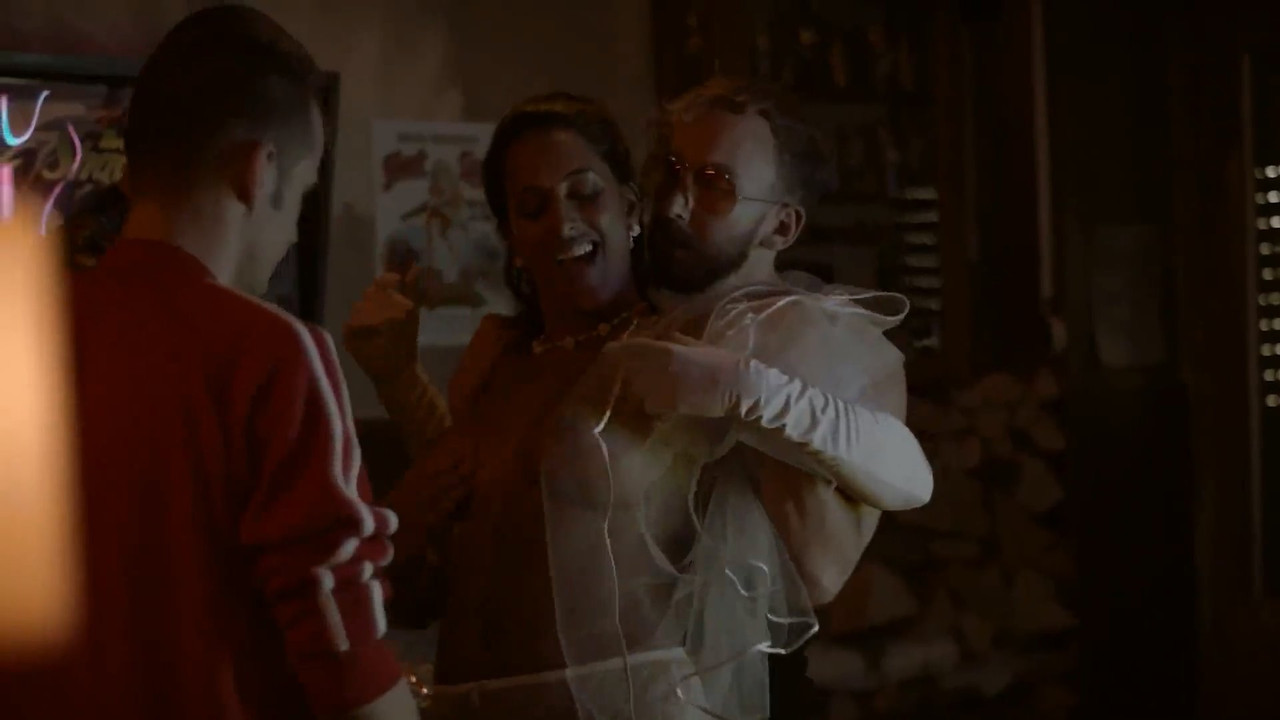 BRIDE GANG.mp4_snapshot_07.55_[2021.08.07_17.46.58]