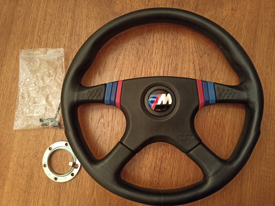 MOMO Ghibli IV M38 Motorsport Steering Wheel. - bigcoupe.com