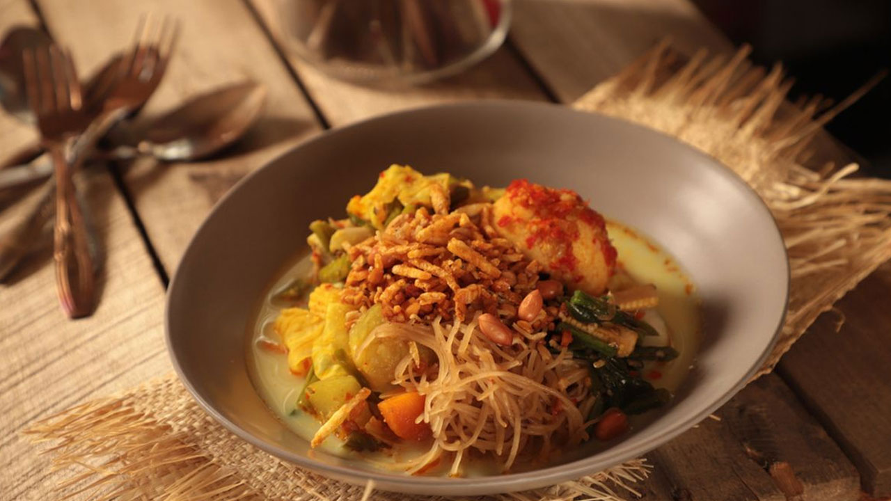 Lontong Sayur Medan, Sajian Pagi yang Menggugah Selera