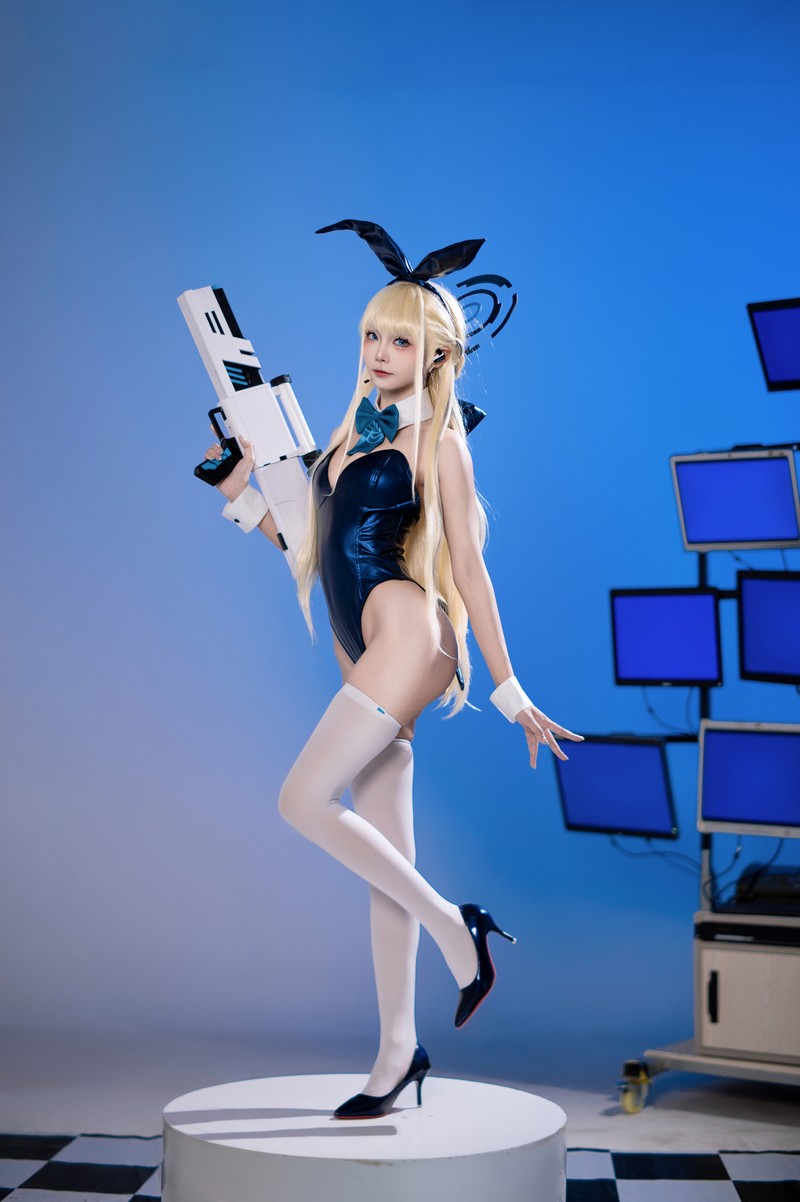 艾西Aiwest 小时兔女郎Cosplay写真图集 兔女郎主题高清图集 35P (394.4M)插图8
