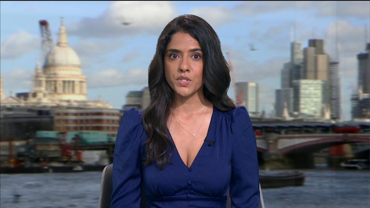 ITV News London_20220516_18001830.ts_snapshot_02.33.938
