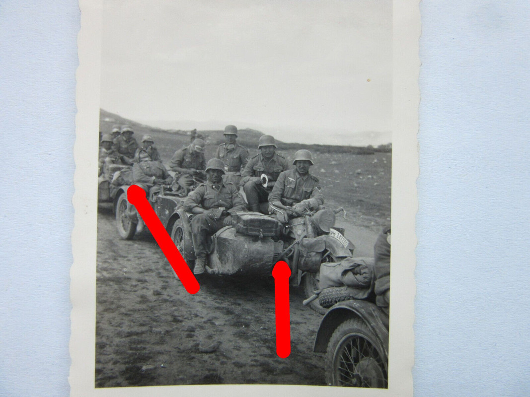 Foto Griechenland Kradschützen Vormarsch Krad Motorrad WH 1941