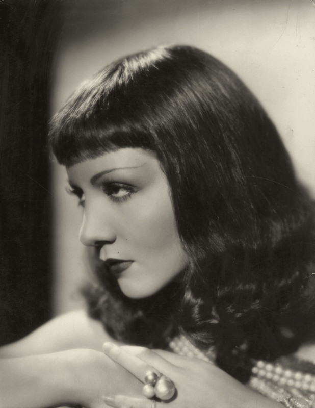 claudette_colbert_b95