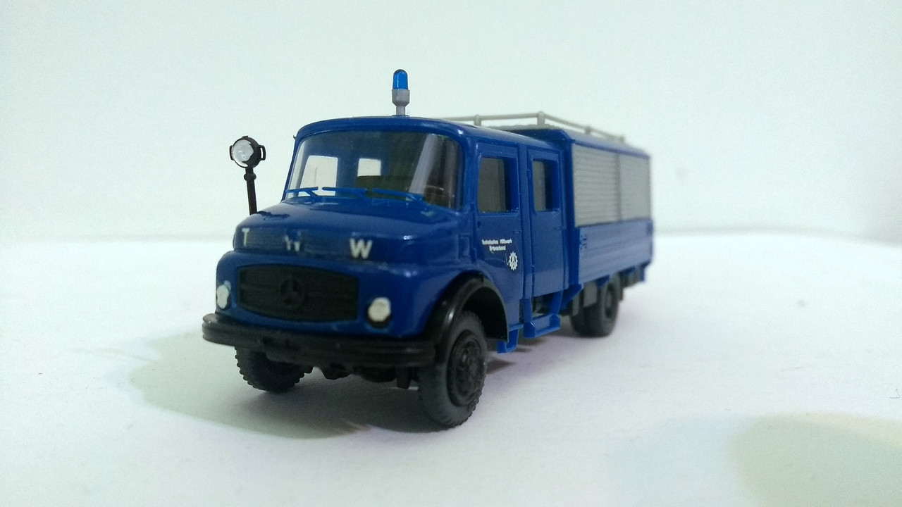 Mach (2451)