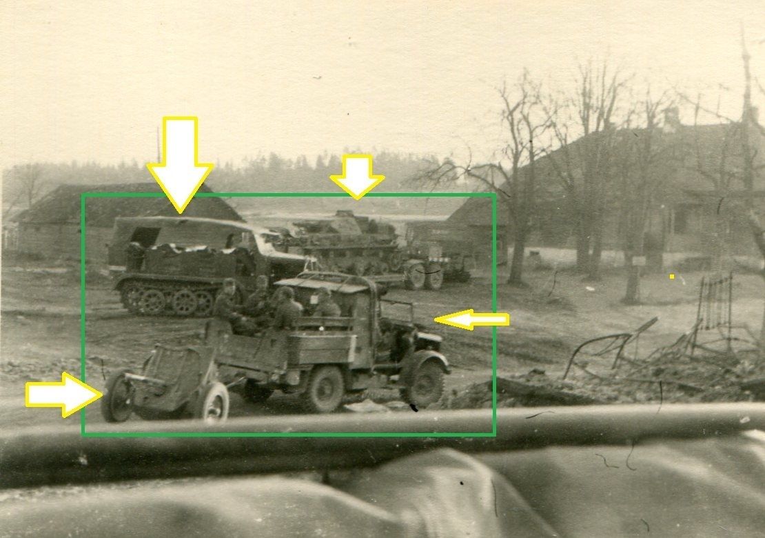 2 WK Foto Panzerspähwagen Panzer Kübelwagen Russ