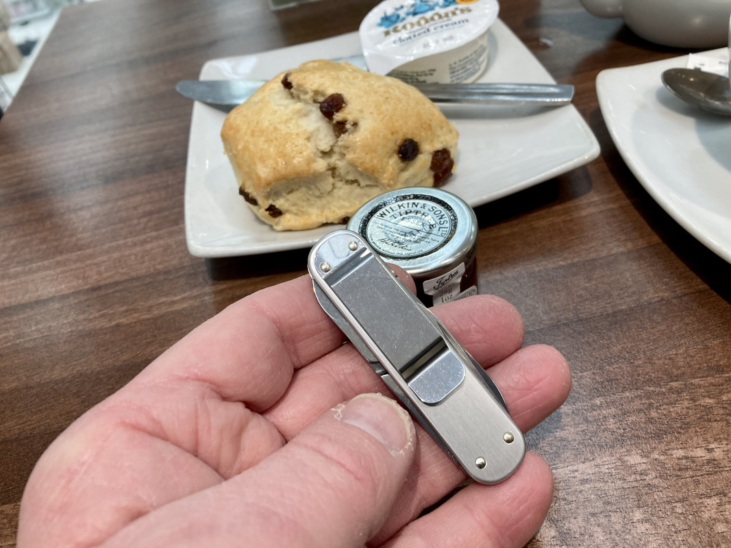 71BAAC69-5462-453E-8305-0C43F99A714C