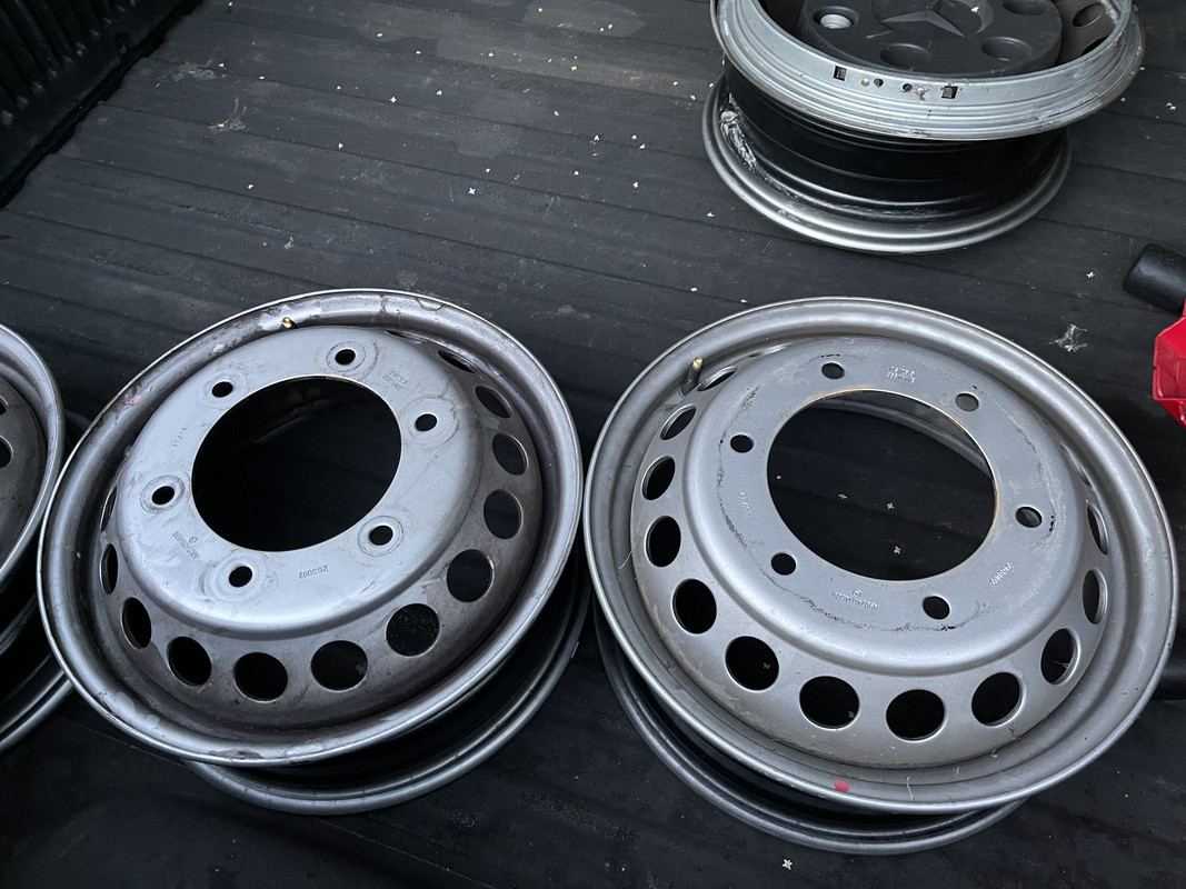 E6A30606-85CE-4AD0-BB8E-F1CB10583806