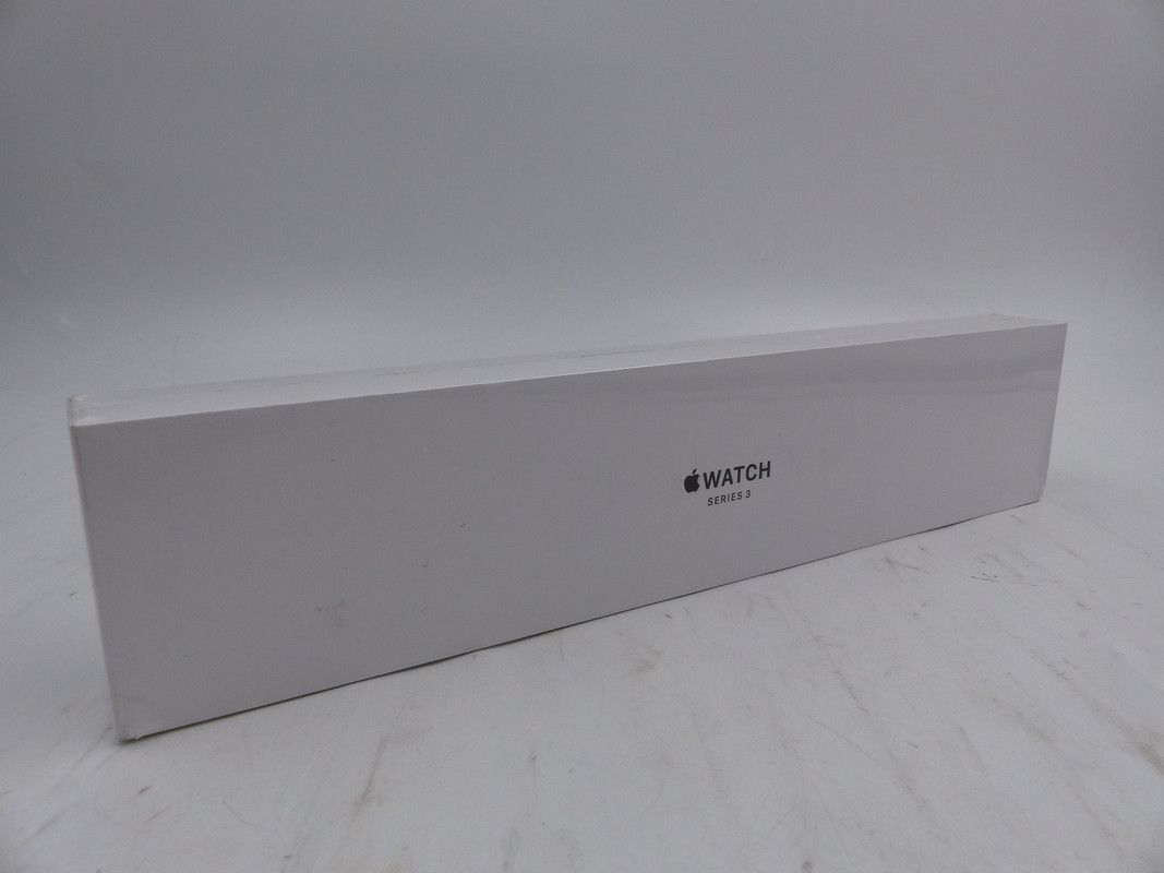 APPLE WATCH SERIES 3 38MM CASE SILVER ALUMINUM SPORT BAND GPS