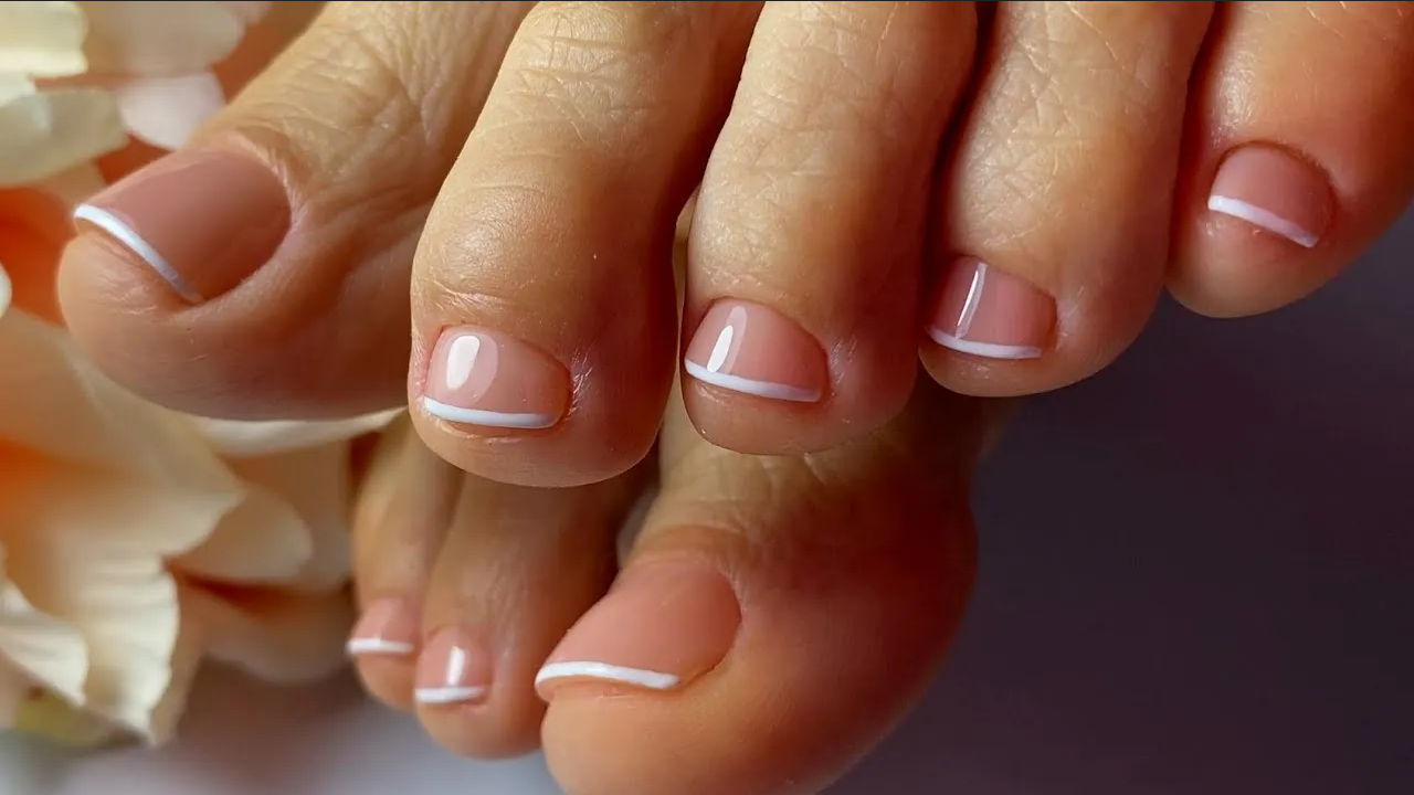 Embellece las uñas de tus pies con estas ideas de pedicure creativas