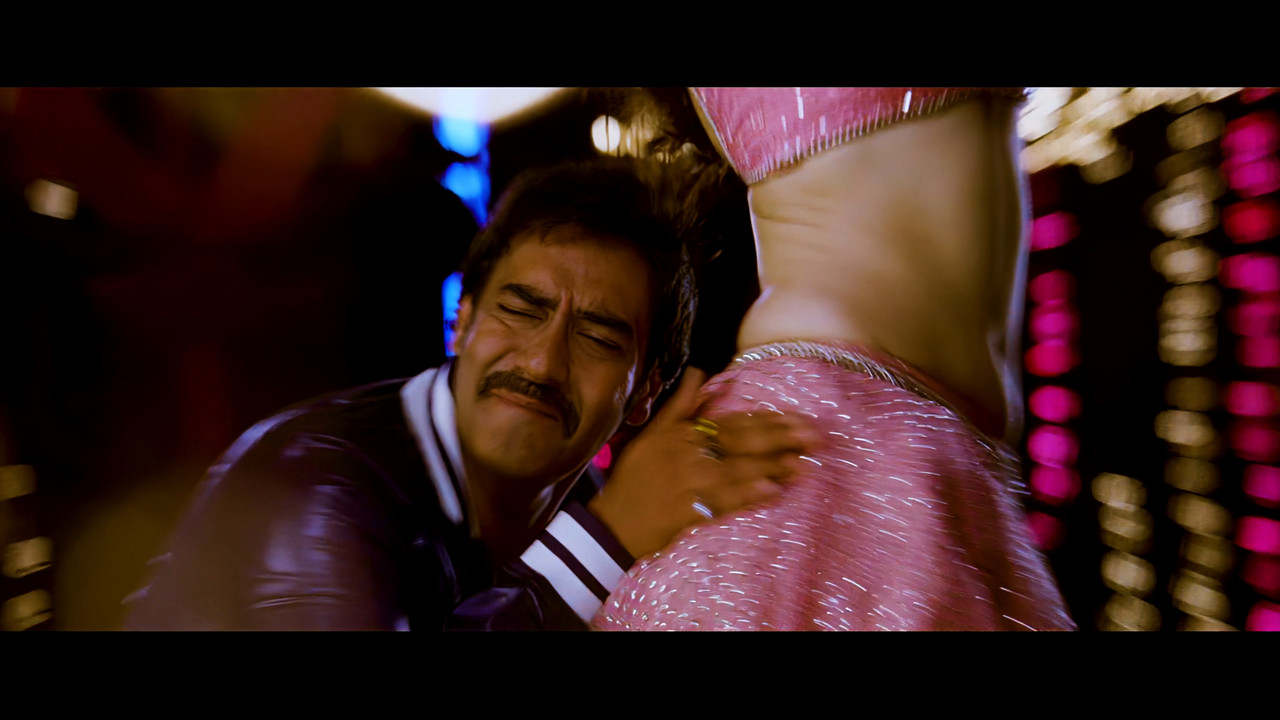 Tamanna Hot Song 03 From Himmatwala Taki O Taki 4K (Best Quality).mp4_snapshot_03.40_[2021.04.05_13.