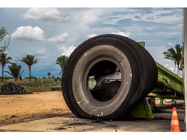 Conozca la planta de reciclaje de llantas OTR mineras en Colombia
