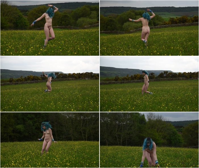 Dancing-Naked-Outdoors-3.jpg