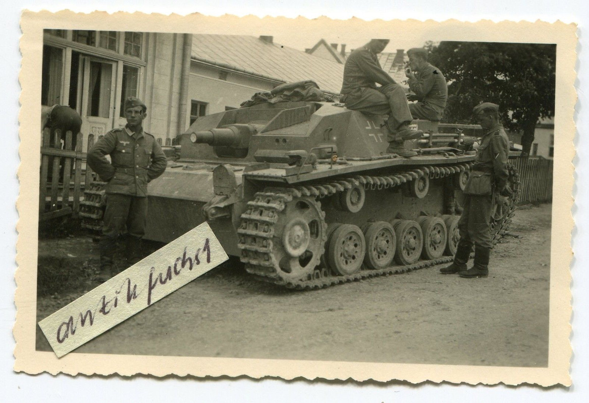 Panzer-Sturmgeschütz der Stug Abt. 243 im 2.WK