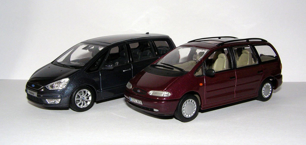 1995 Ford Galaxy (Minichamps #430 084162) 4