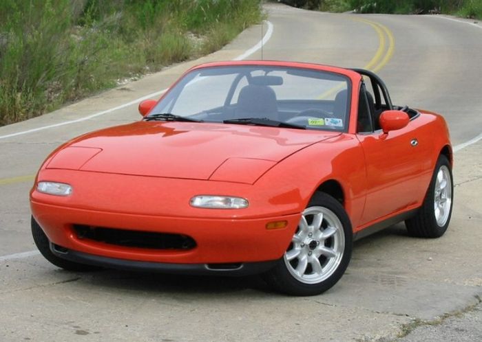 1990-Mazda-Miata-01-700.jpg