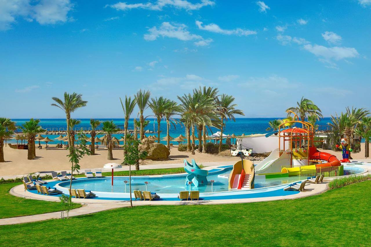 Hilton Hurghada Plaza 5* — отель на берегу Красного моря в центре Хургады