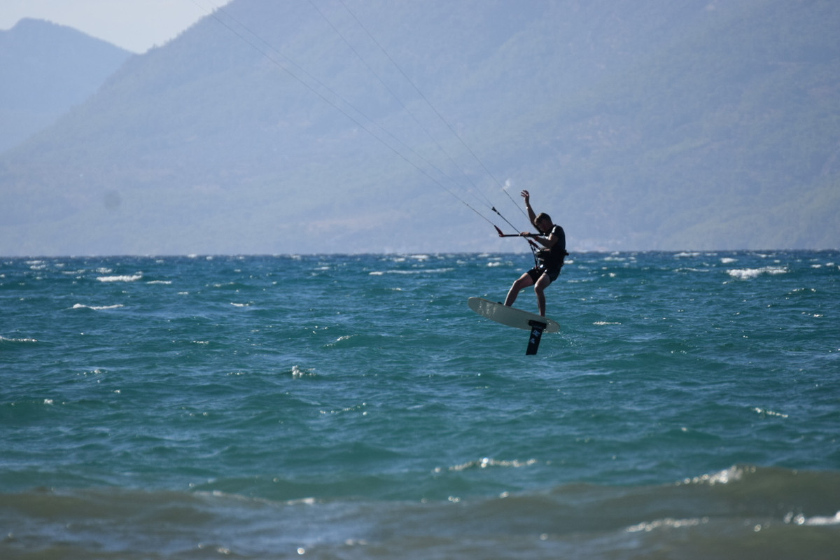 18B0AAE9-DA16-4AA8-B026-7DD679069608