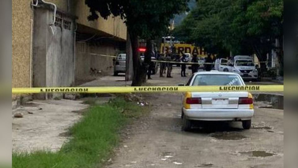 Mientras los niños ingresaban a clases, mujer policía es asesinada a balazos frente a escuela