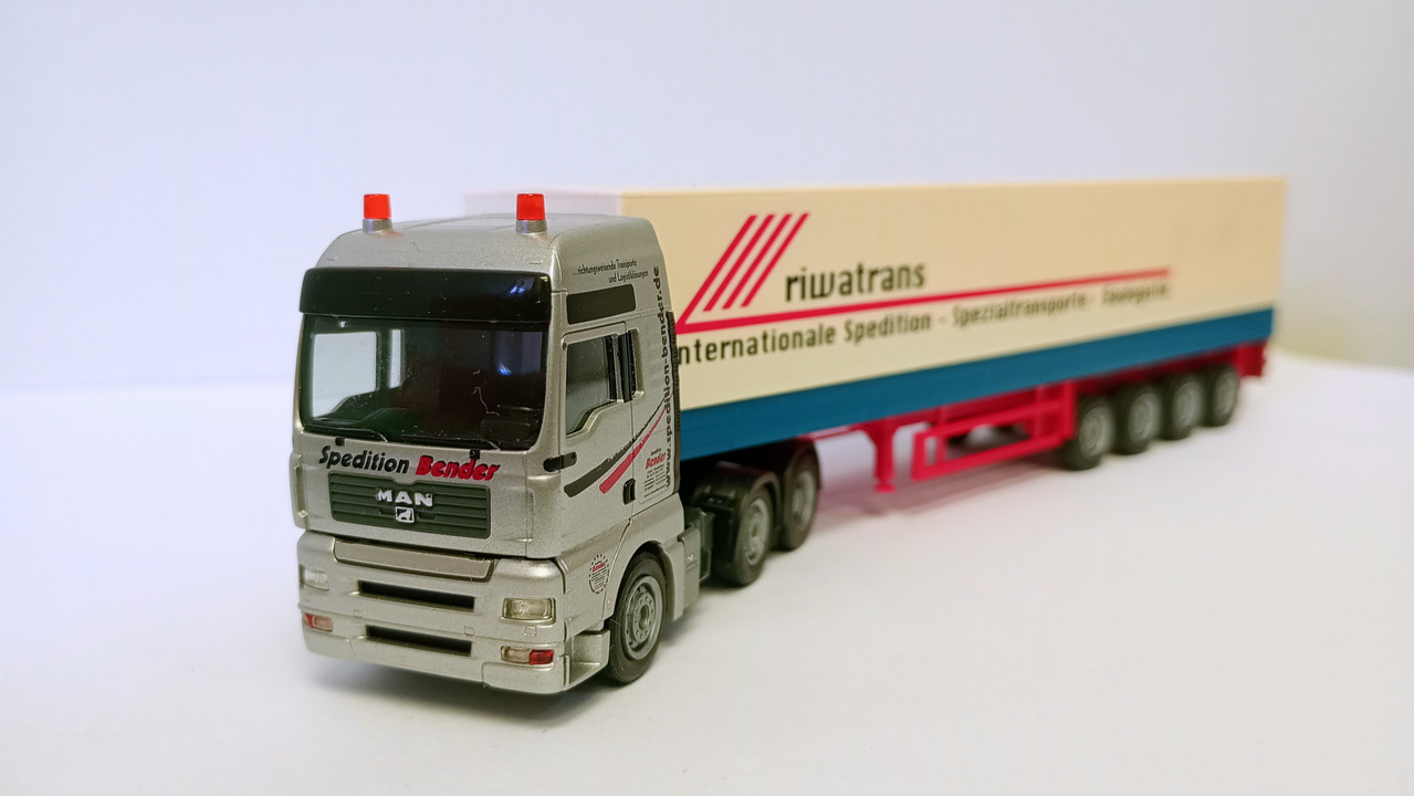 Mach (3597)
