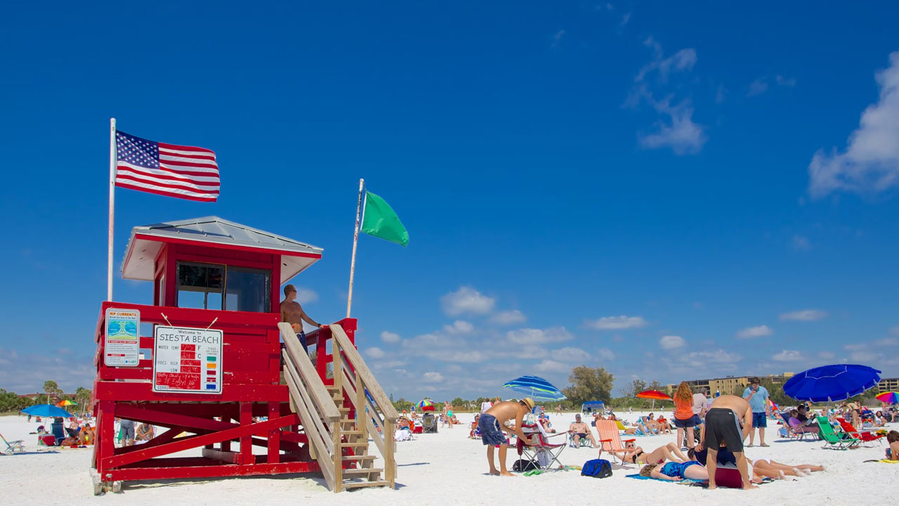 Menikmati Keindahan Pantai Siesta Beach yang Berada di Amerika