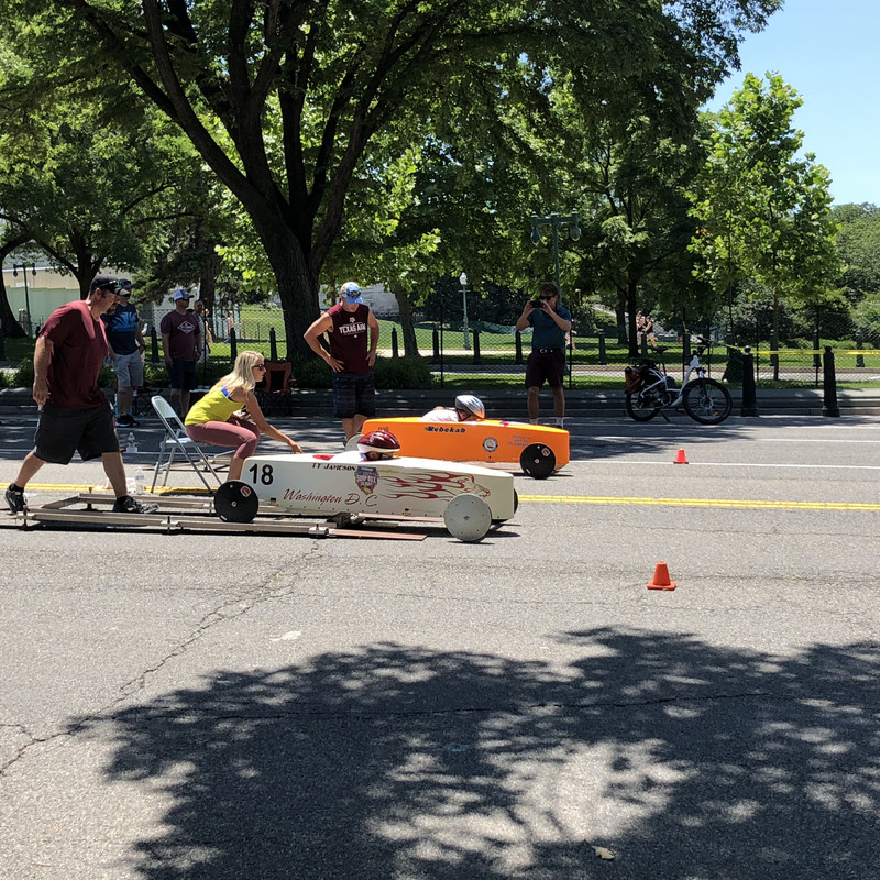 C3CD5CFE-5EE5-4AE3-8C25-760957618943