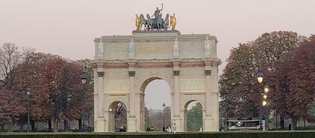 París: Exposición Jacques-Louis David, Sargent, Greuze y Georges de la Tour - Blogs de Francia - Exposiciones dos días antes del robo en el Louvre. (3)