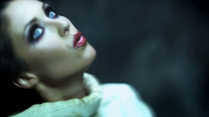 Anahi Official Video Mi Delirio Director s Cut (13)