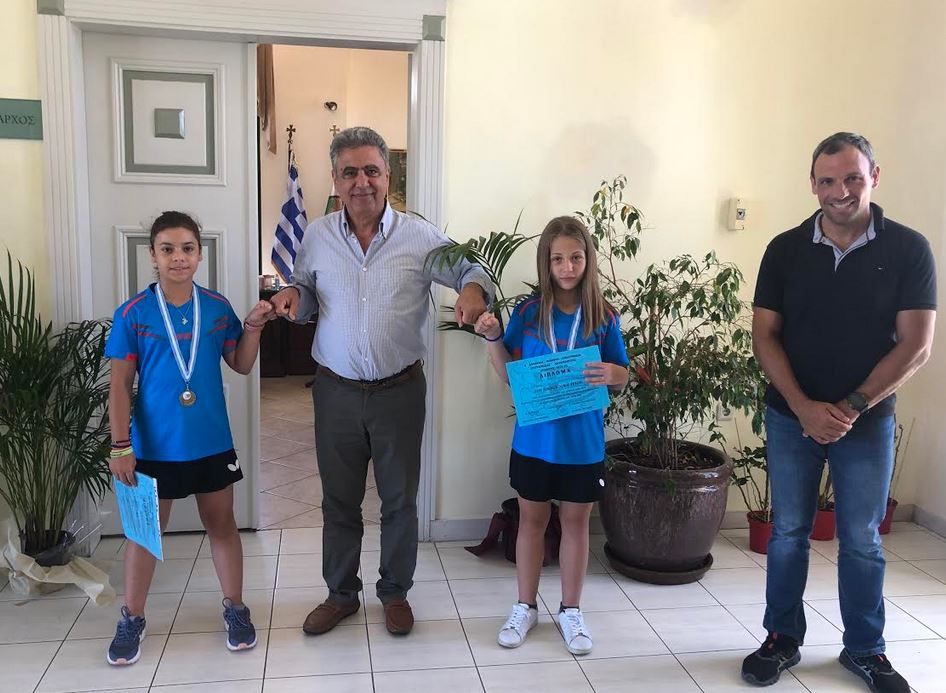 ΕΠΙΤΡΑΠΕΖΙΑ ΑΝΤΙΣΦΑΙΡΙΣΗ: ΣΤΟΝ ΚΑΡΜΑΝΤΖΗ Ο ΠΑΝΙΩΝΙΟΣ ΧΙΟΥ
