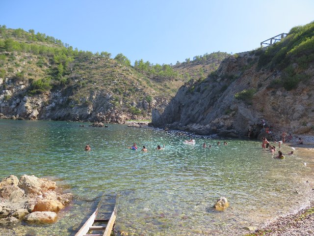 La otra Ibiza - Blogs de España - DÍA 2 (Lunes 10/08/2015): Portinatx y Cala d’en Serra. (3)