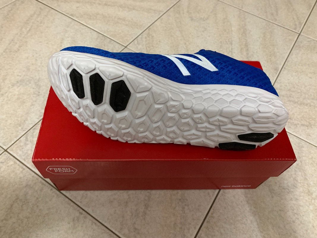 EE4DB9B9-1A06-4A6A-9DFE-885AC325F2C7