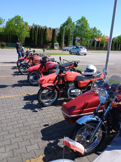 e6edf121-f3a3-4099-a393-52204ff05ad8