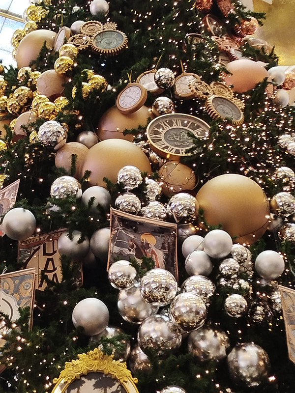 Ладья и Предновогодняя Москва 2025 150