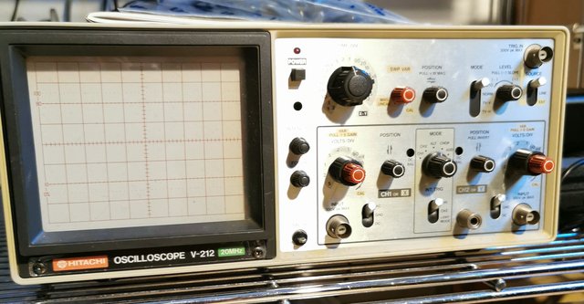 [Bild: Hitachi-V-212.jpg]
