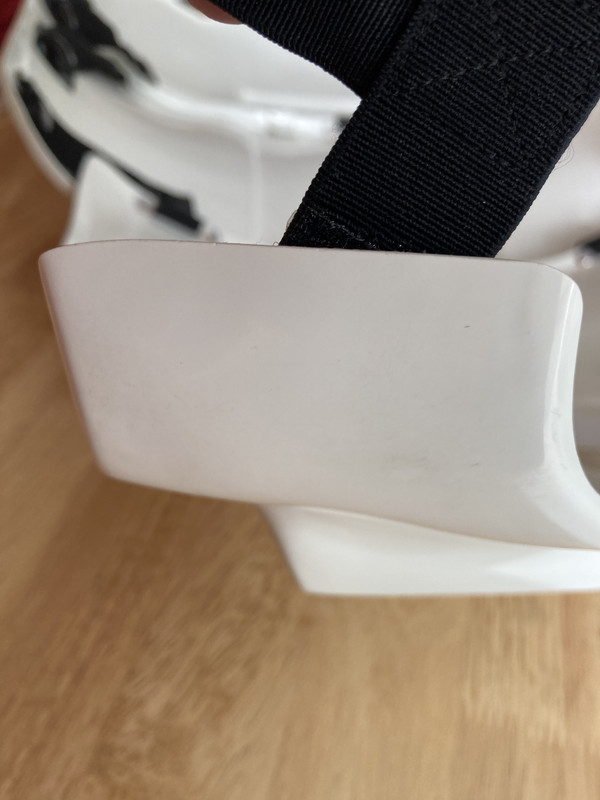 Shoulder-Strapping-02.jpg