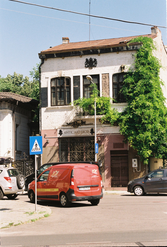 R1-09501-0007.jpg
