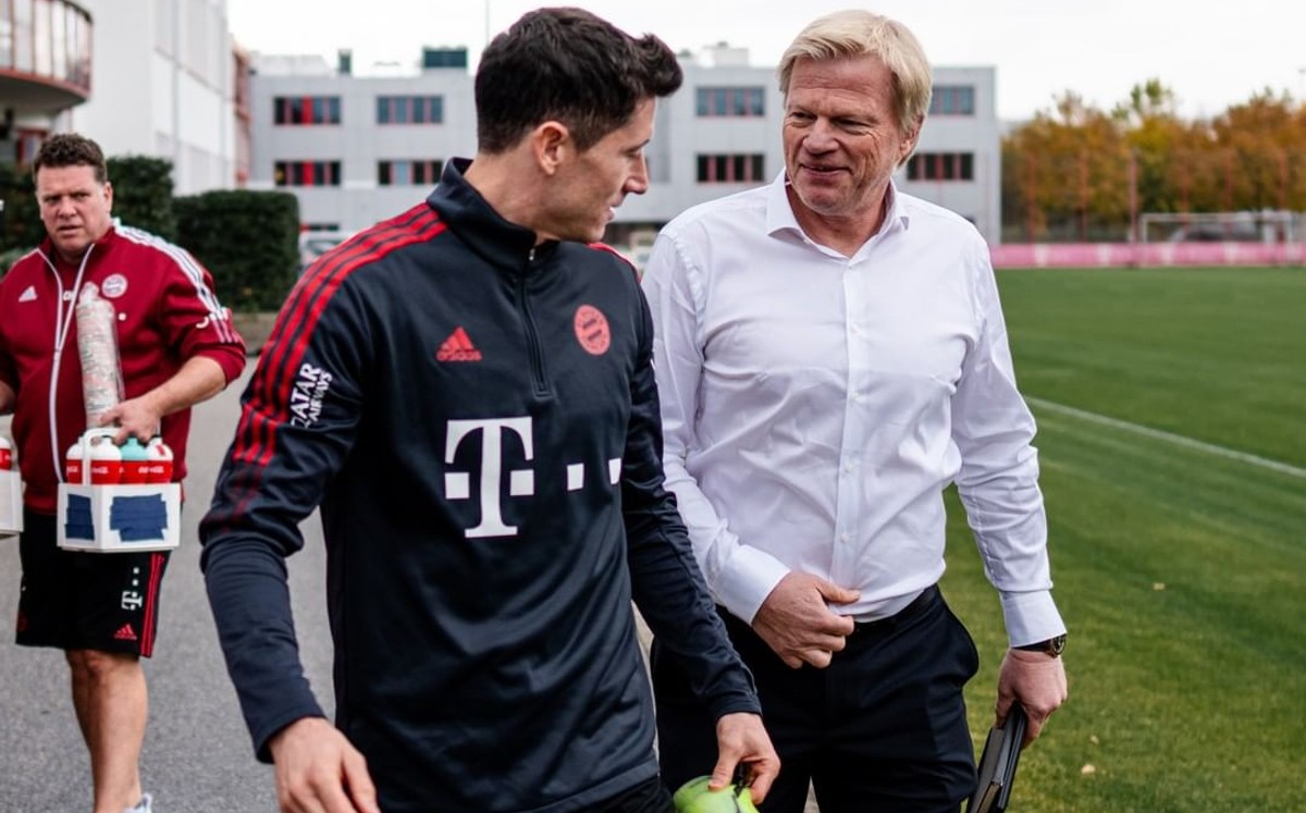 Oliver Kahn y la firme postura del Bayern Munich sobre Robert Lewandowski