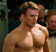 Chris-Evans-superficial-guys-165