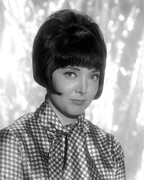 carolyn-jones-b20