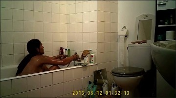 [Image: Voyeur39445134628.jpg]