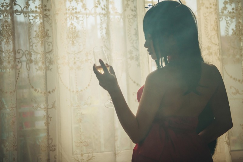 柘烟Zuken 大凤 礼服 Cosplay（Azur Lane Taihou）写真【20P｜358.1MB】插图5