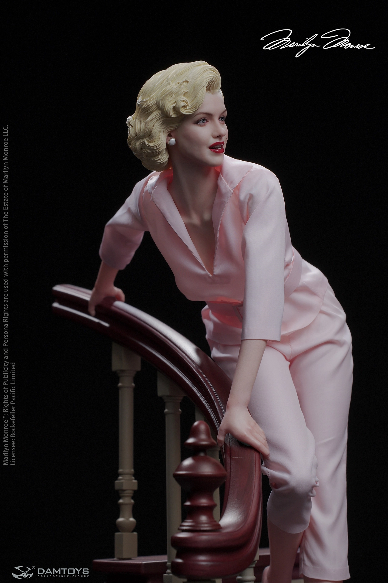DAMTOYS Studio A Timeless Classic Marilyn Monroe 1/6 Statue