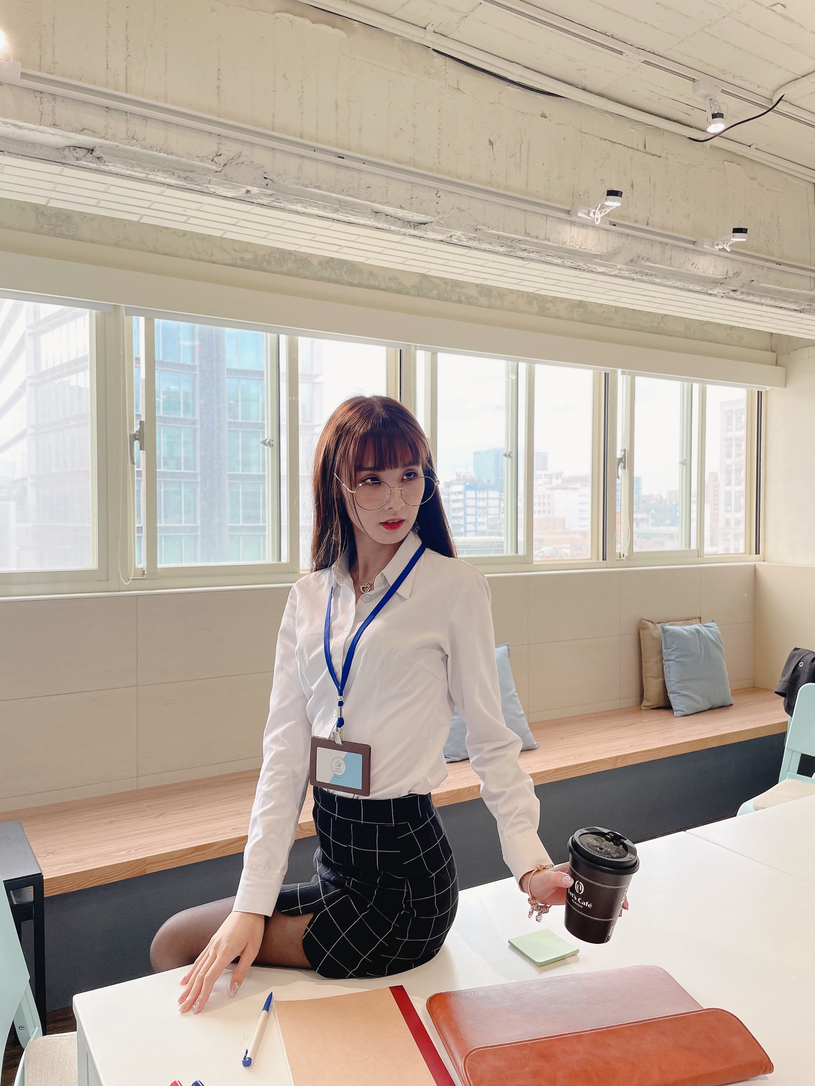 泥泥汝 OL 女郎 B 主题 写真＋视频合集｜高人气职业风作品（350P｜12V｜840MB）插图4