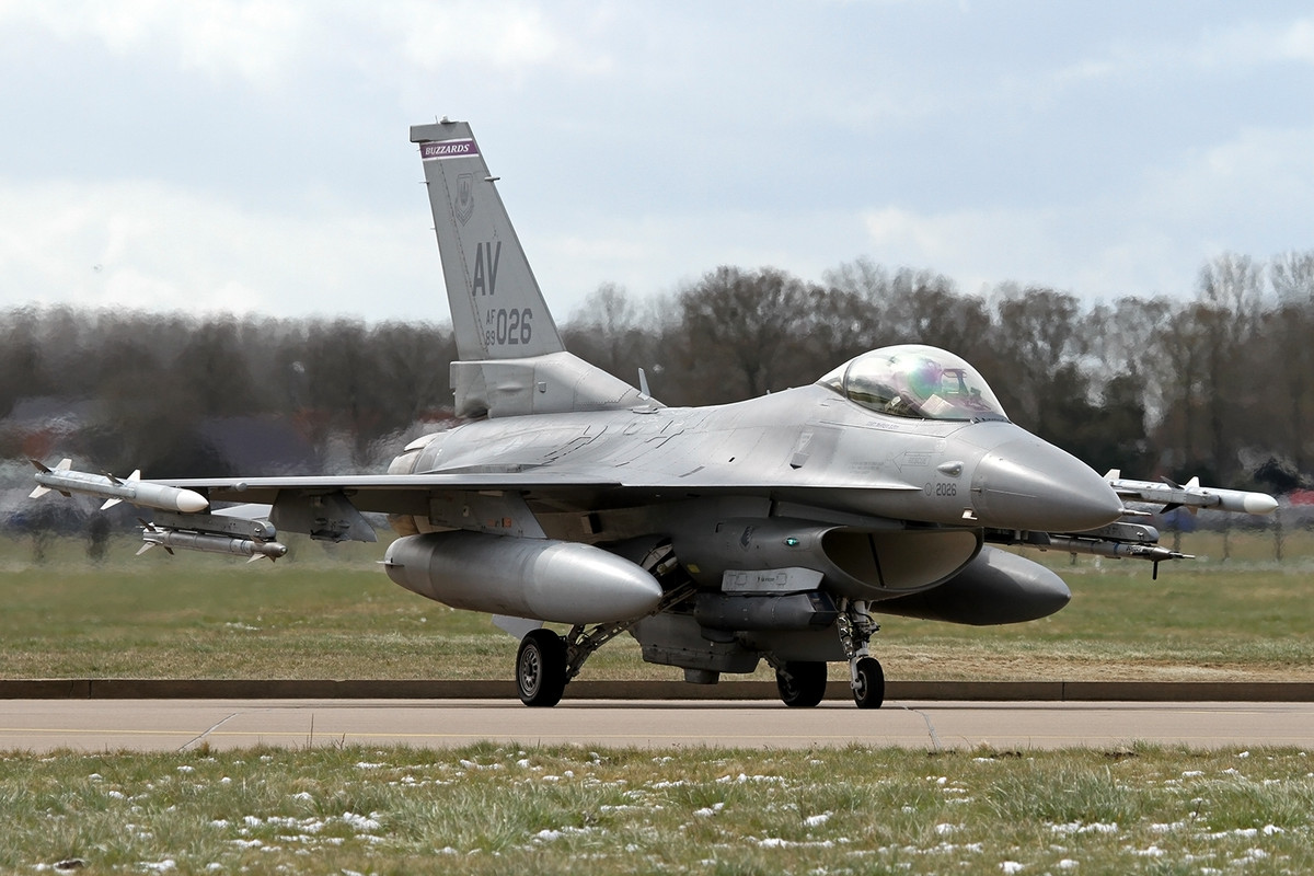 290_F-16C_USAFE_89-2026 ∕ AV_510 FS