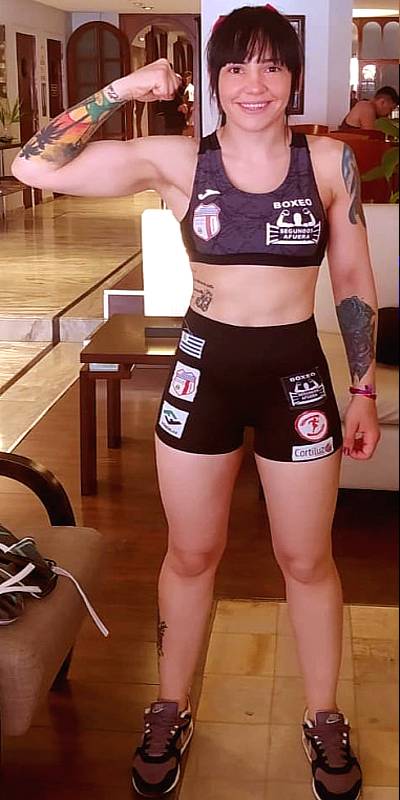 Maira_Moneo_‘La_Panterita’(box_5ft5_133-137_lb)