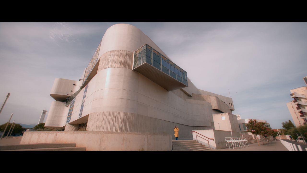 mpv-shot_THE.SUBSTANCE.2024.2160p.UHD.BDREMUX.HDR.DV.HEVC-Нечипорук_00_11_43_0004